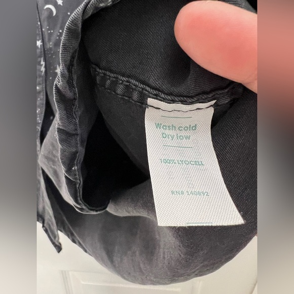 Marine Layer Stars Moon Print Button Down Shirt top Sz S - Picture 5 of 6